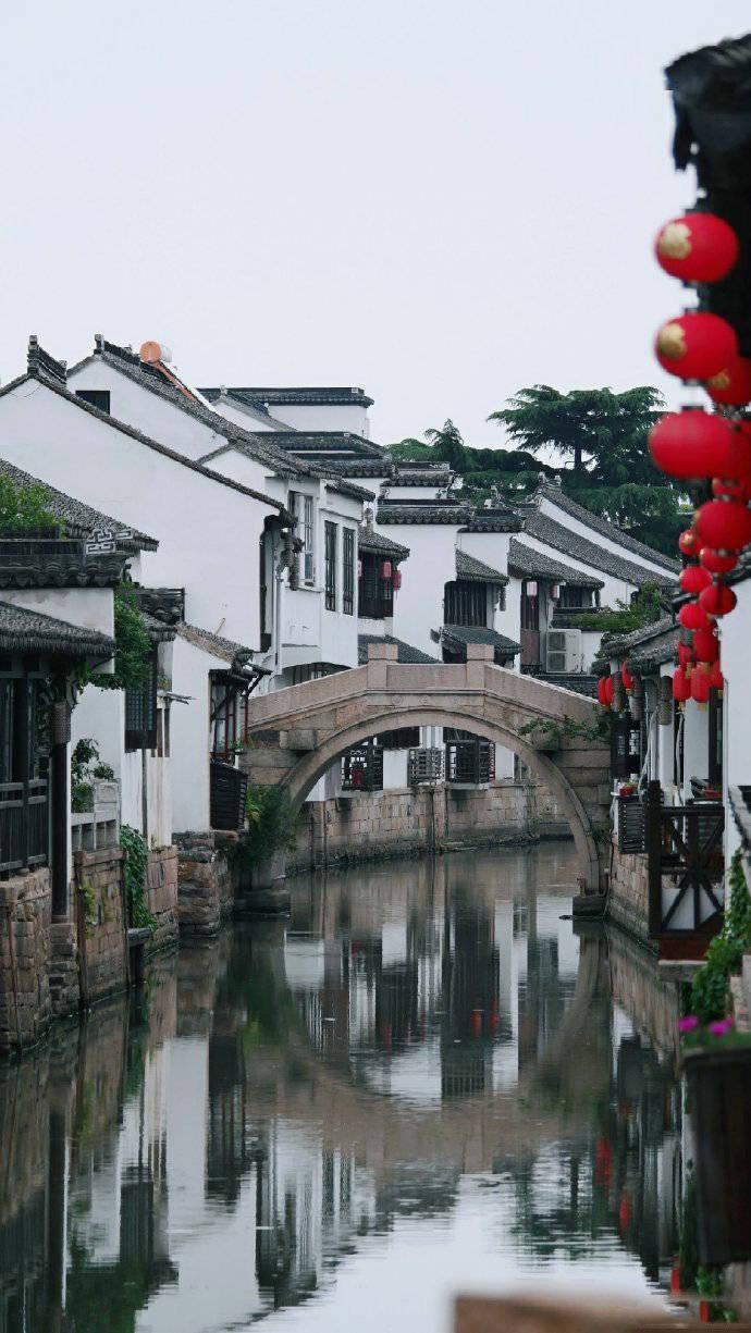 有问必答平台-乌克兰夫妇去英国避难,却被英国高房租劝退!英国的房租有多高?解疑答惑